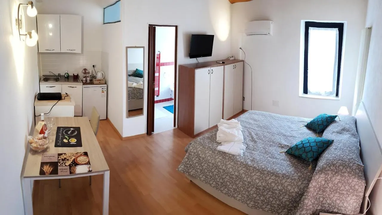 Hotel Da Enzo à Desenzano del Garda 0*,